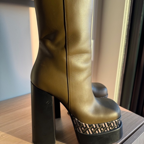 Versace platform boot - Picture 2 of 6